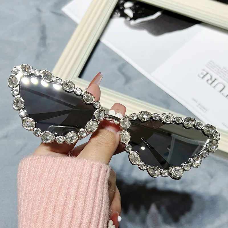 Retro Rhinestone Cat Eyes Sunglasses